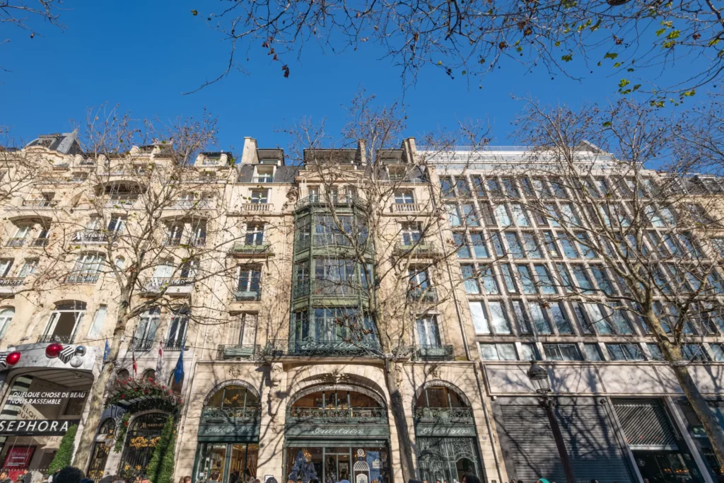 Syntaxe-locaux-Champs-Elysées-047