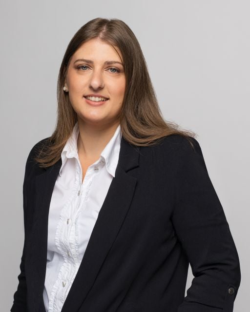 Portrait de Margaux Niclout, avocate en fiscalité des affaires et du patrimoine chez Syntaxe à Paris