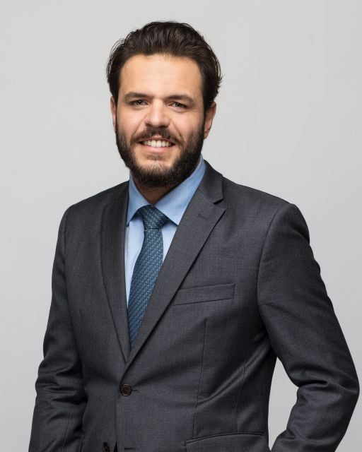 Portrait de Pierre Etourneau, avocat en fiscalité des affaires et du patrimoine chez Syntaxe à Paris